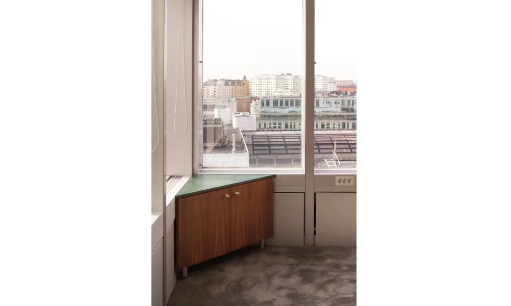 Meeting room corner bar